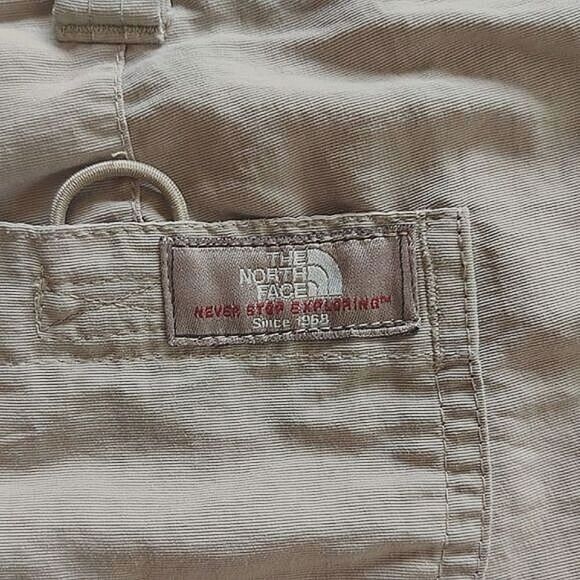 North Face nylon khaki midi hiking shorts Size 4 - Picture 8 of 15